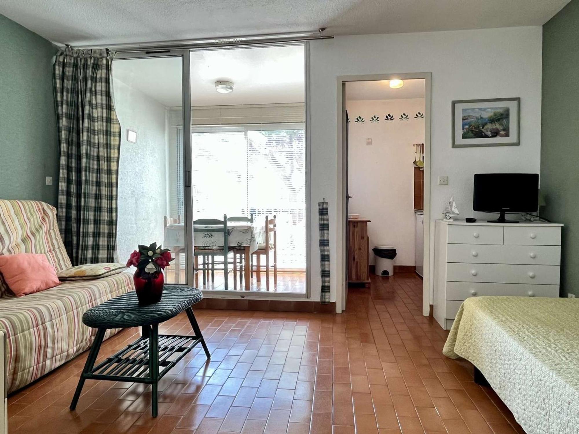 Studio A Argeles-Sur-Mer, 400M De La Plage Et Proche Commerces, Loggia, Animaux Bienvenus, Menage Inclus - Fr-1-225-548 Argelès-sur-Mer Exterior foto